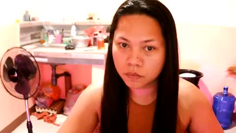 Snapshot of asian_kweenv chatting on July 31, 2026, 4:39 pm Alex online show from July 31, 2026, 4:39 pm
