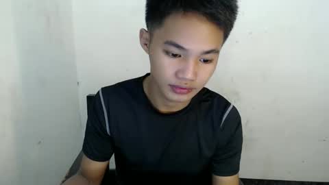 asian_lover05 online show from December 3, 2025, 1:46 am