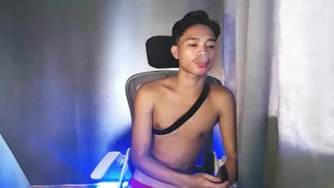 Snapshot of asian_mjxx chatting on May 29, 2026, 6:33 am cCALL ME MJ online show from May 29, 2026, 6:33 am
