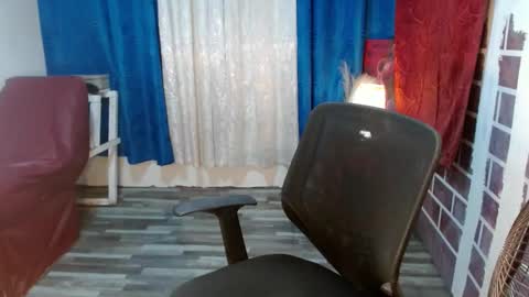 Lovely online show from January 22, 2025, 6:10 am