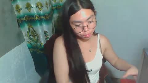 Rhean online show from February 26, 2025, 7:27 pm