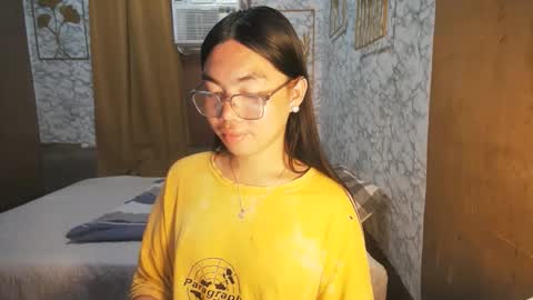 Rhean online show from September 30, 2025, 11:43 pm