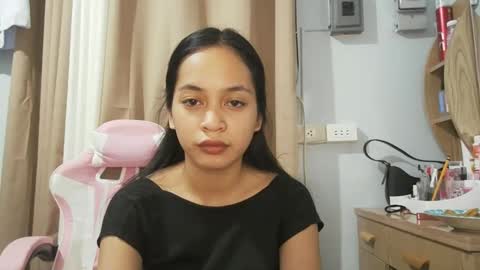 asian_trish online show from October 15, 2025, 11:21 am