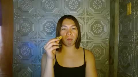 asian_zumi online show from November 18, 2025, 1:48 pm