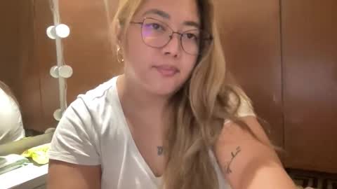 Curvy online show from June 4, 2026, 3:07 pm