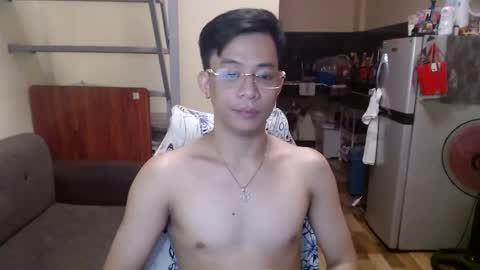 asiandreamboyx online show from March 10, 2025, 4:14 pm