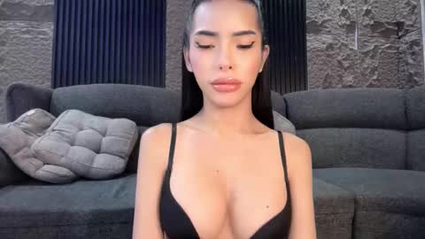 asianhugecockcindy online show from March 15, 2026, 2:45 pm