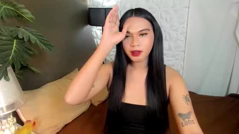 JULIA online show from December 17, 2025, 9:37 am