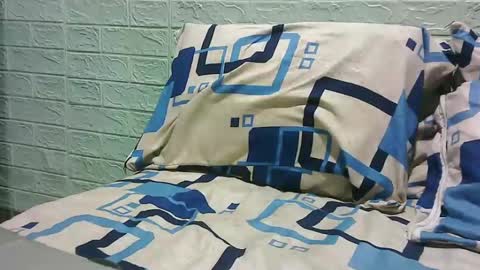 Zoe online show from February 3, 2025, 2:36 am