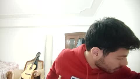 Snapshot of asihandsome06 chatting on February 16, 2025, 6:10 pm asihandsome06 online show from February 16, 2025, 6:10 pm