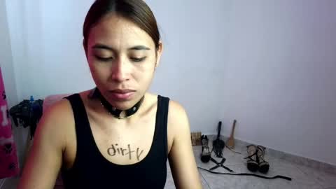 Snapshot of asiri_smith chatting on May 27, 2026, 2:03 pm Asiri online show from May 27, 2026, 2:03 pm