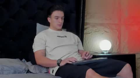 Aslan  online show from April 8, 2026, 2:44 am