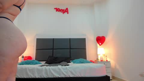  Aslhyn  online show from March 8, 2025, 7:09 pm