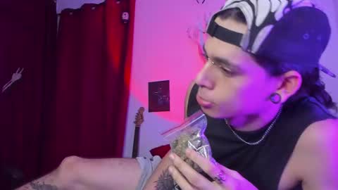 Snapshot of asmodeuszz chatting on December 13, 2024, 2:10 am asmodeuszz online show from December 13, 2024, 2:10 am