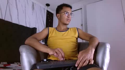 Aston  online show from November 27, 2025, 3:08 am