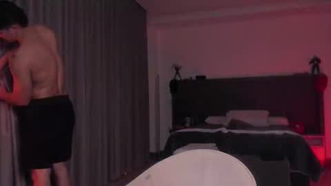 astonhills online show from September 16, 2025, 2:01 am