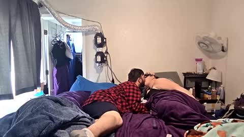 astra916 online show from April 25, 2026, 6:05 pm