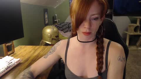 AstraeaSiren online show from February 18, 2025, 5:53 am