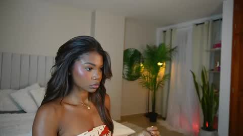 Snapshot of astrea_1 chatting on April 22, 2026, 12:02 am Astrea online show from April 22, 2026, 12:02 am