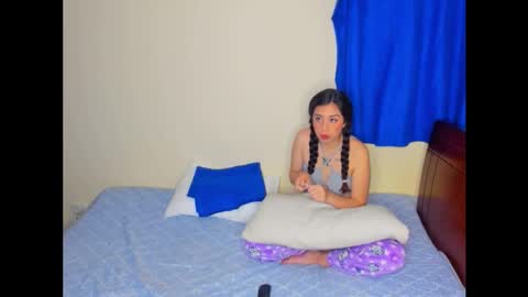 Mag and Molly online show from November 21, 2025, 3:16 am