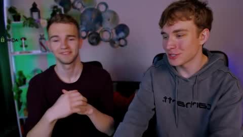 astren online show from April 19, 2026, 9:52 am