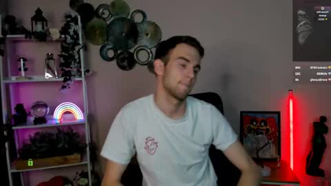 Snapshot of astren_villo chatting on April 28, 2026, 6:13 pm astren online show from April 28, 2026, 6:13 pm