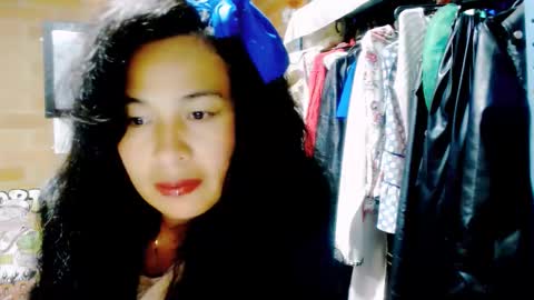 astrid_hauser66 online show from October 28, 2025, 5:11 am