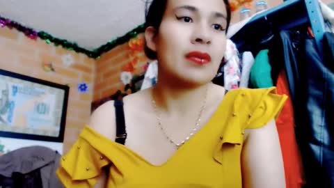 astrid_hauser66 online show from November 28, 2025, 8:55 pm