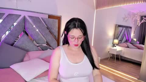 Astrid  online show from April 15, 2026, 2:51 am