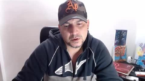 Snapshot of astton_nick chatting on December 17, 2024, 7:07 am Nick Astton online show from December 17, 2024, 7:07 am