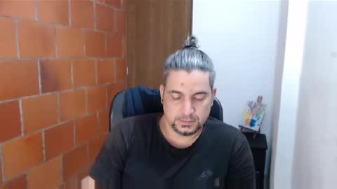 Snapshot of astton_nick chatting on January 10, 2025, 3:07 am Nick Astton online show from January 10, 2025, 3:07 am