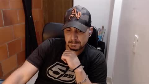 Snapshot of astton_nick chatting on February 4, 2025, 7:40 am Nick Astton online show from February 4, 2025, 7:40 am