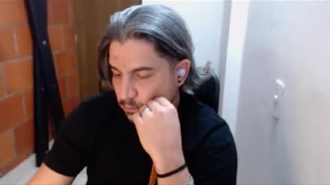 Snapshot of astton_nick chatting on February 7, 2025, 6:14 am Nick Astton online show from February 7, 2025, 6:14 am