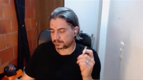 Snapshot of astton_nick chatting on February 12, 2025, 8:49 am Nick Astton online show from February 12, 2025, 8:49 am