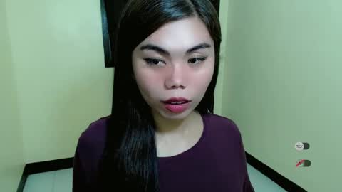 asuna_charming online show from February 13, 2025, 3:56 pm