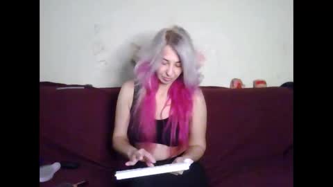 Snapshot of asyalu chatting on November 22, 2025, 9:08 am AsyaLu online show from November 22, 2025, 9:08 am