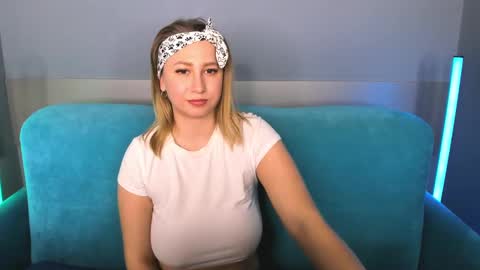 AsyaPink online show from March 9, 2025, 4:49 am