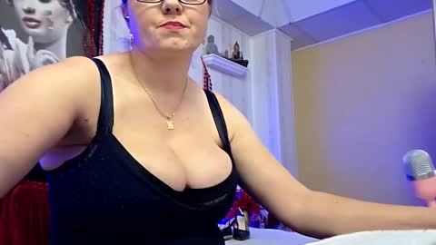 Atanasia online show from December 1, 2025, 2:22 pm