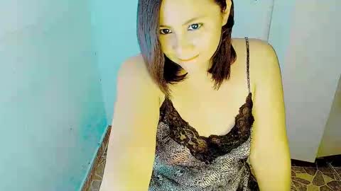Snapshot of atenas18022 chatting on September 12, 2025, 10:43 pm Xixi2024 online show from September 12, 2025, 10:43 pm