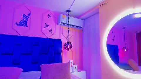 Athenea online show from March 4, 2025, 6:37 am