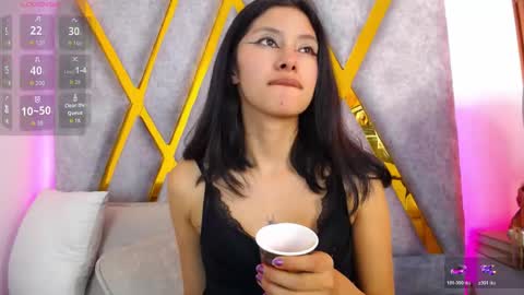 Snapshot of atenea_smith1 chatting on April 17, 2026, 12:57 am Athenea online show from April 17, 2026, 12:57 am