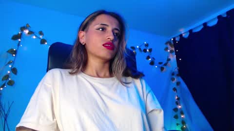 Atenea online show from January 16, 2025, 11:16 pm