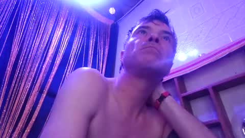 jonnyandrew online show from December 12, 2024, 10:02 am