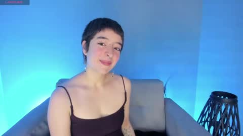 Snapshot of atheena__ chatting on June 4, 2026, 12:33 pm Athenea online show from June 4, 2026, 12:33 pm