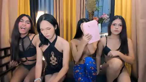 athenaa_keller online show from July 7, 2026, 1:41 am