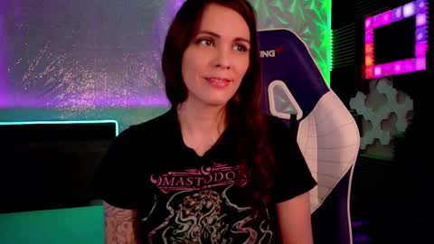 Athena Autumn online show from November 5, 2025, 10:04 am