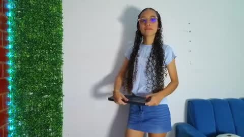 Snapshot of athenea_03 chatting on April 4, 2026, 8:06 pm Athenea online show from April 4, 2026, 8:06 pm