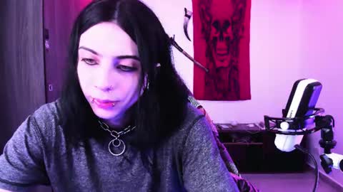Snapshot of atheneoo_ chatting on June 27, 2026, 5:01 am athenauwu online show from June 27, 2026, 5:01 am