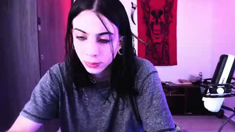 Snapshot of atheneoo_ chatting on July 30, 2026, 8:02 am athenauwu online show from July 30, 2026, 8:02 am