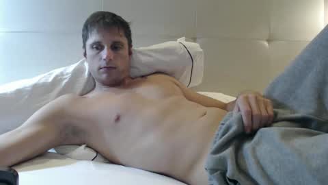 tommycb55555 online show from January 8, 2026, 8:33 pm